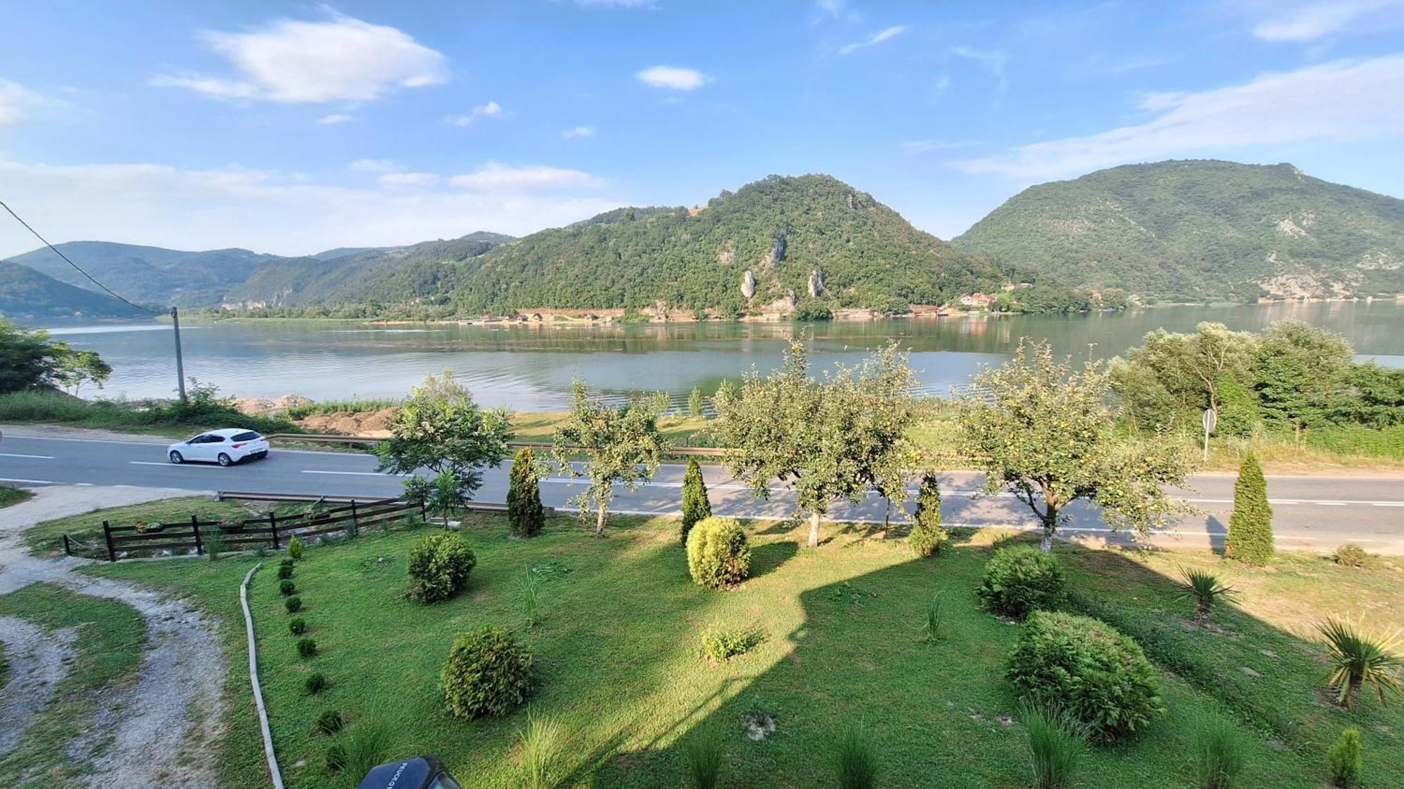 Dijanin Konak Zvornik Buitenkant foto